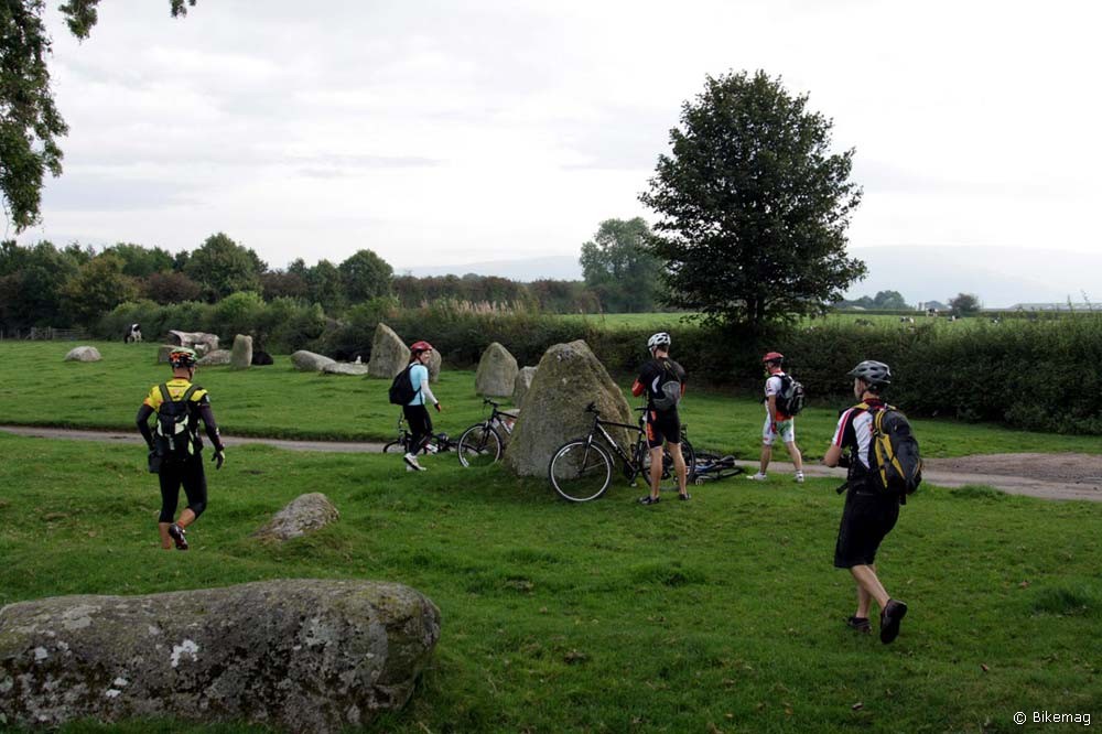 Long Meg and Her Daughters: megalit biciklivel