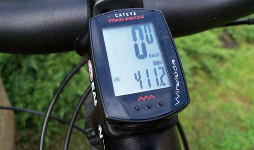 Cateye Strada RD300W vezeték nélküli komputer teszt
