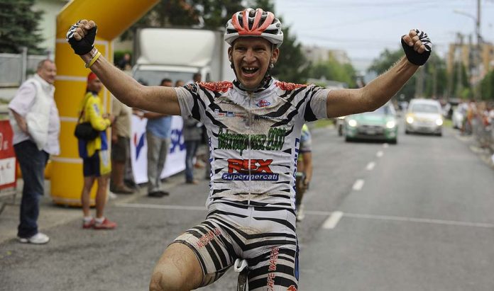 Cziráki István a csapat színeiben nyerte a 2009-es hosszútávú ob-t