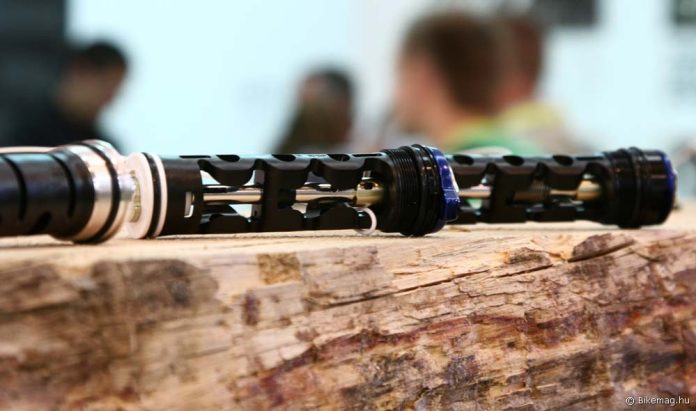 Eurobike 2011: az új Motion Control DNA kompressziós rész