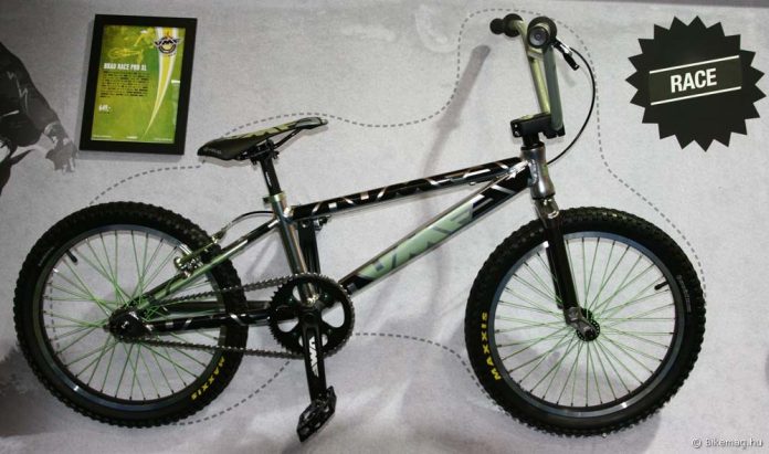 Eurobike 2011: Brad Race PRO XL. Túl magas, vagy túl alacsony BMX versenyző vagy? Nem probléma!