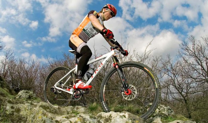 FRM 8HP Team 29er XCR2 kerékpárteszt