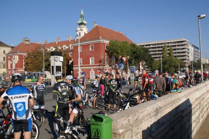 20 órás Illegal: 10 óra tekerés, 10 óra buli