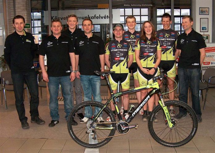 Csapatbemutatót tartott az LTV Merida Racing