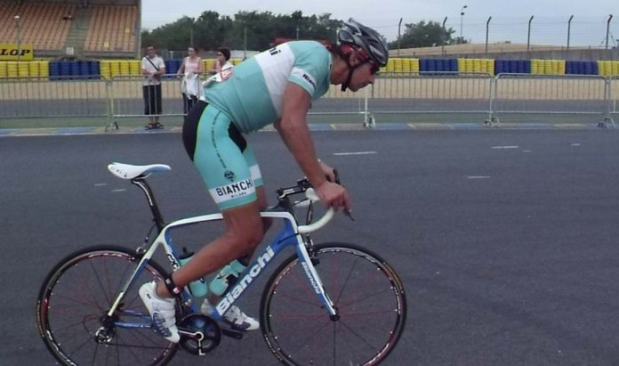 Le_Mans_09 Káldy Attila 51 évesen végül 728,19 kilométert teljesített 24 óra 06 perc 18 másodperc alatt