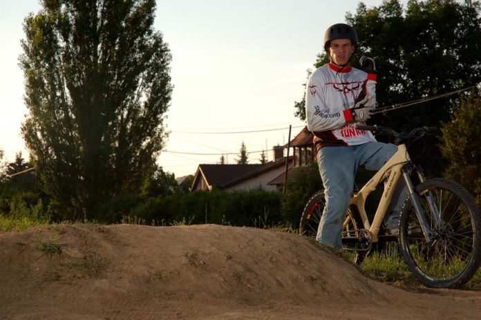Lenthár Gábor: Az öreg motoros
