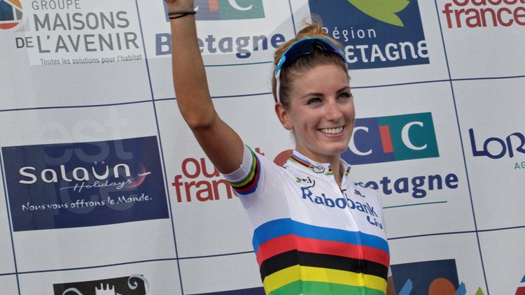 Pauline Ferrand Prevot, a női kerékpársport egyik legszínesebb női arca jelenleg