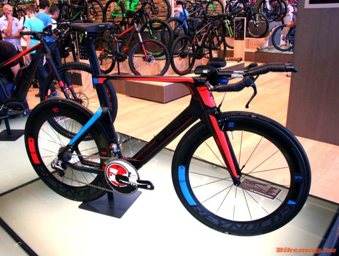 cube_2015_eurobike_002