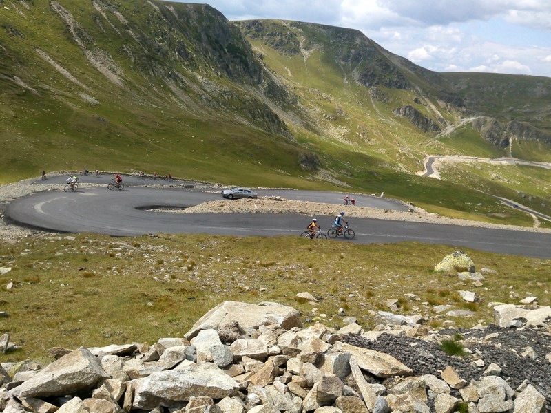 hataron_tura_Transalpinán