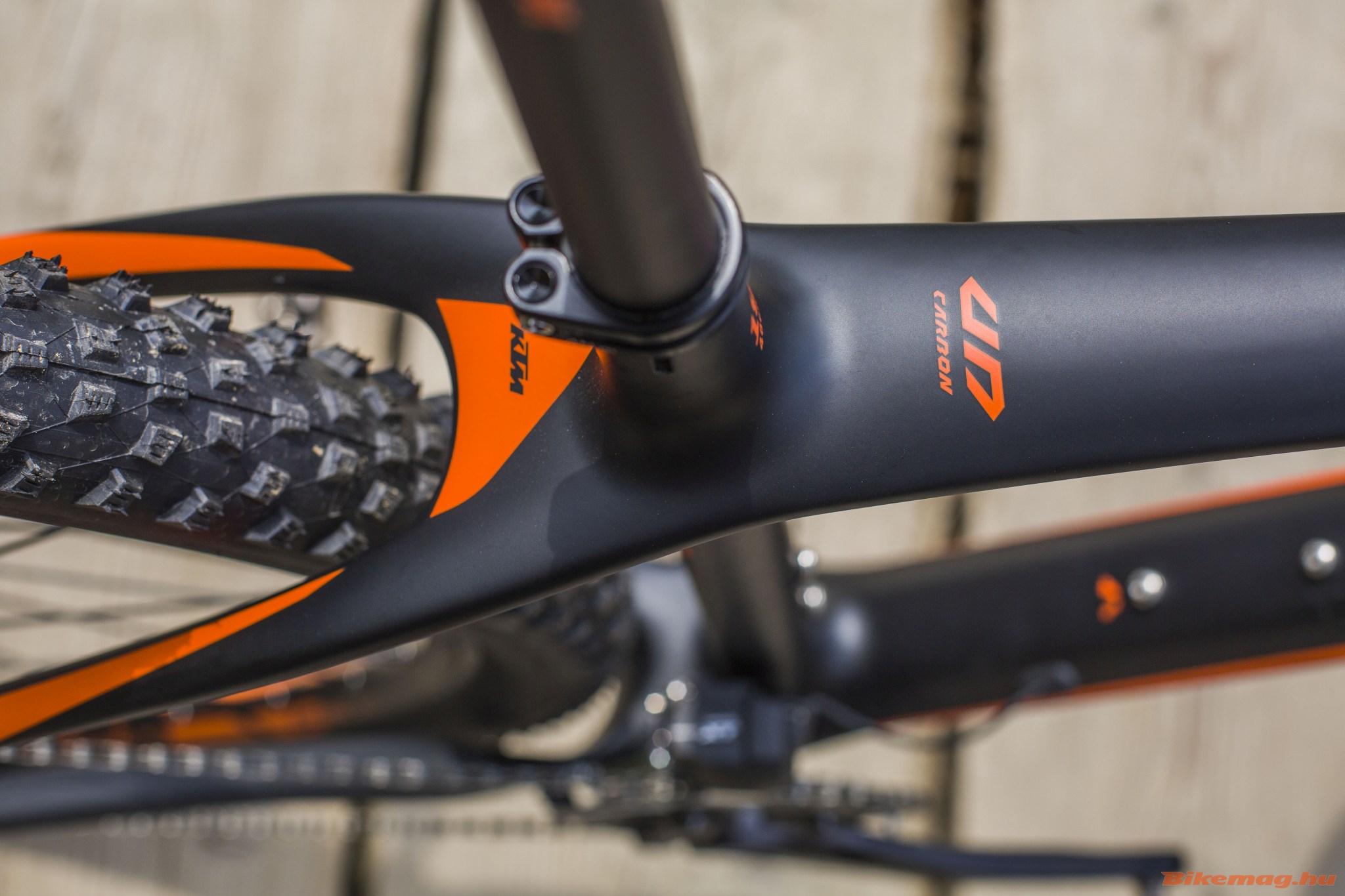 ktm myroon master carbon