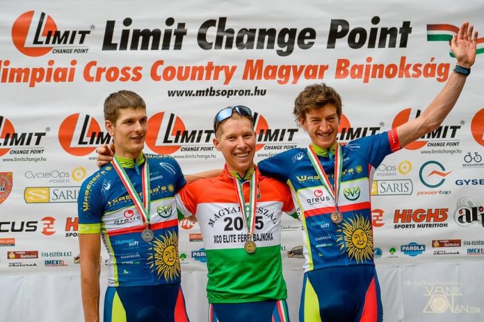 waberers_XCO bajnoki dobogó 2015 - VanikFoto
