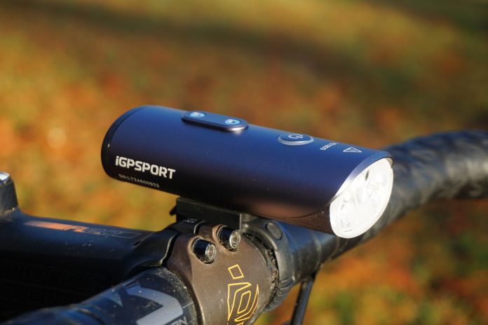 igpsport-vs1800-lampa-teszt-14